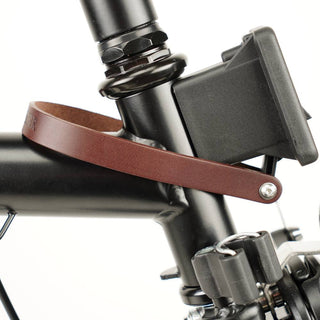 Kožený přední popruh na přední nosič Brompton