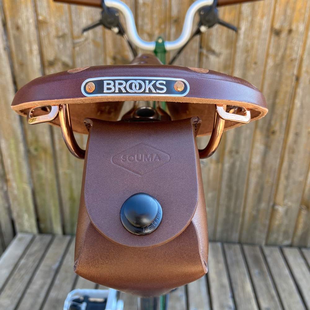 honey bicycle saddle bag black hardware detail