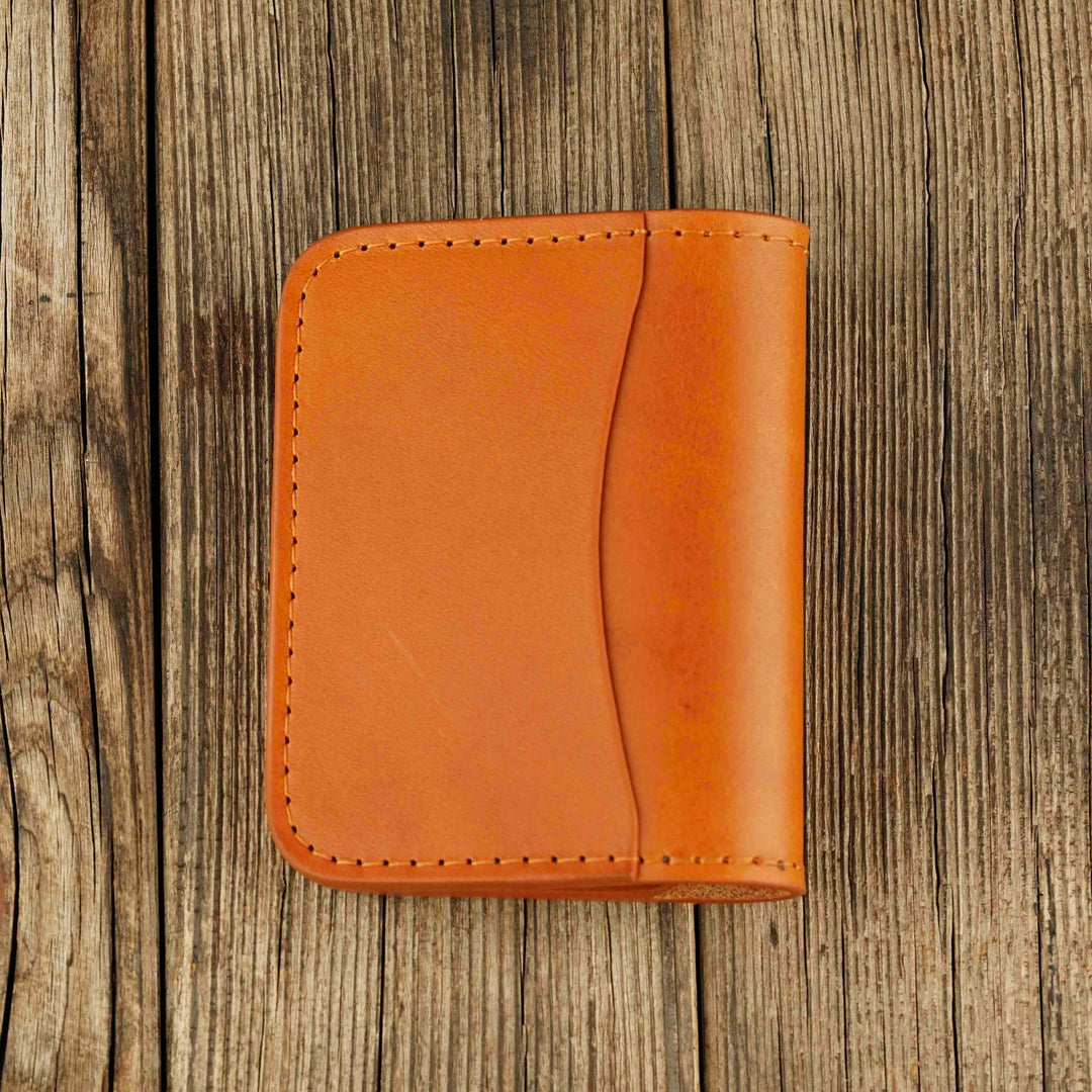 Apple AirTag Leather Bifold Wallet - Wallets & Money Clips - Souma Leather