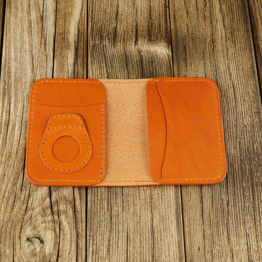 Apple AirTag Leather Bifold Wallet - Wallets & Money Clips - Souma Leather