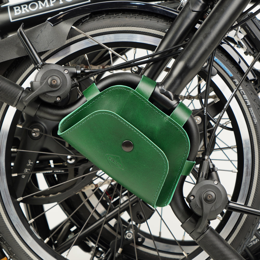 Brompton Bag for handlebars Souma Leather Green Brompton bicycle folded, detail