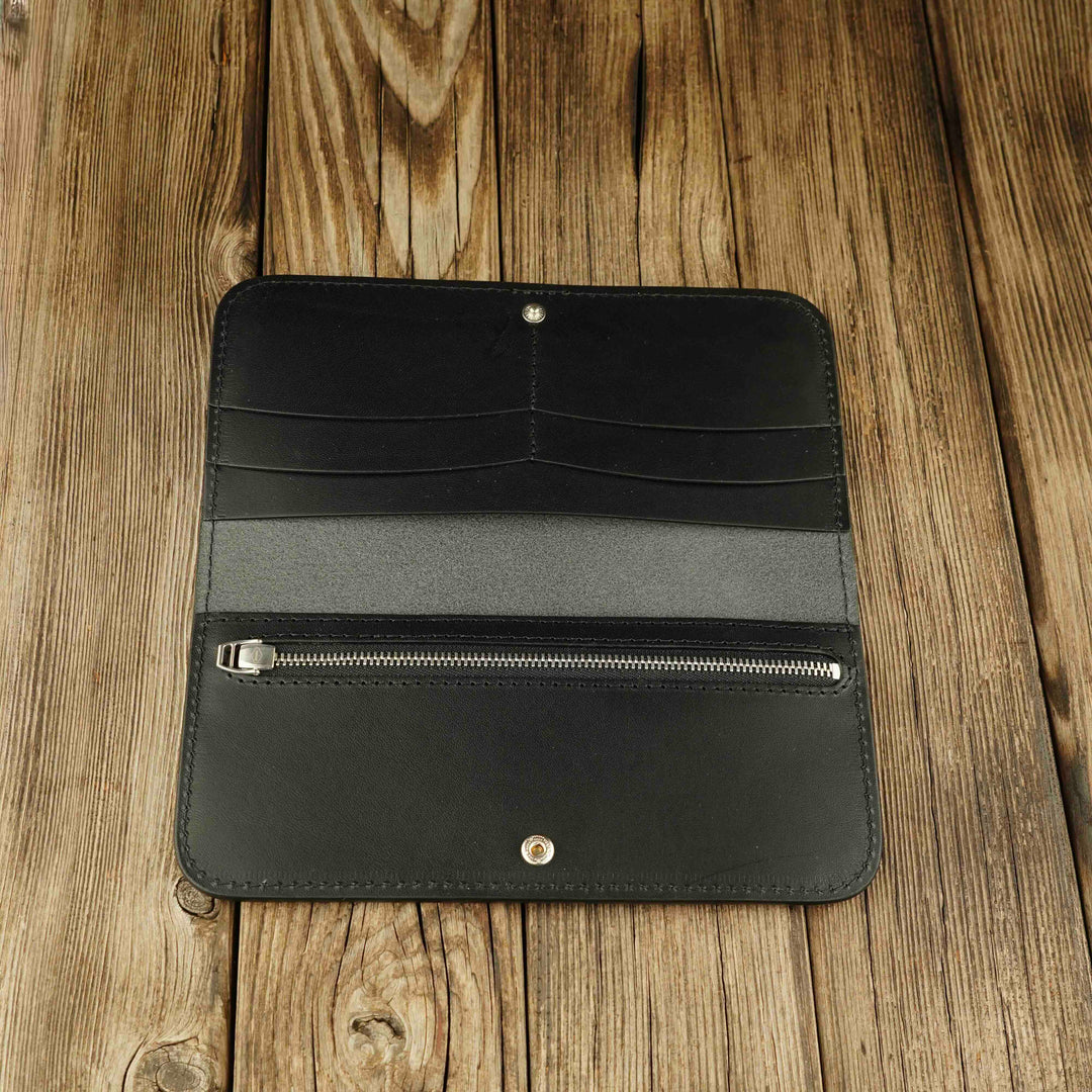 Women's Leather Wallet - Fold Souma Leather Black, open, wooden background