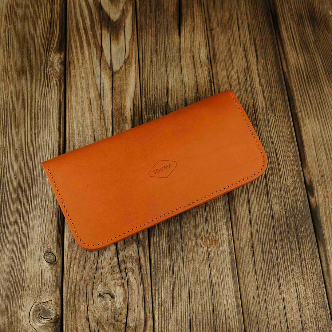 Women's Leather Wallet - Fold Souma Leather Honey, wooden background 