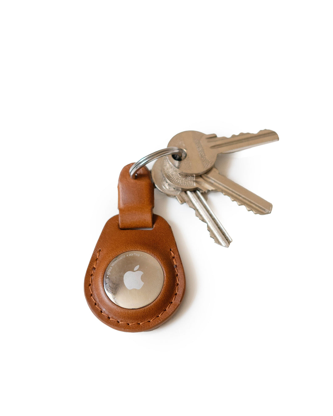 Apple AirTag Leather Keychain Souma Leather brown with keys