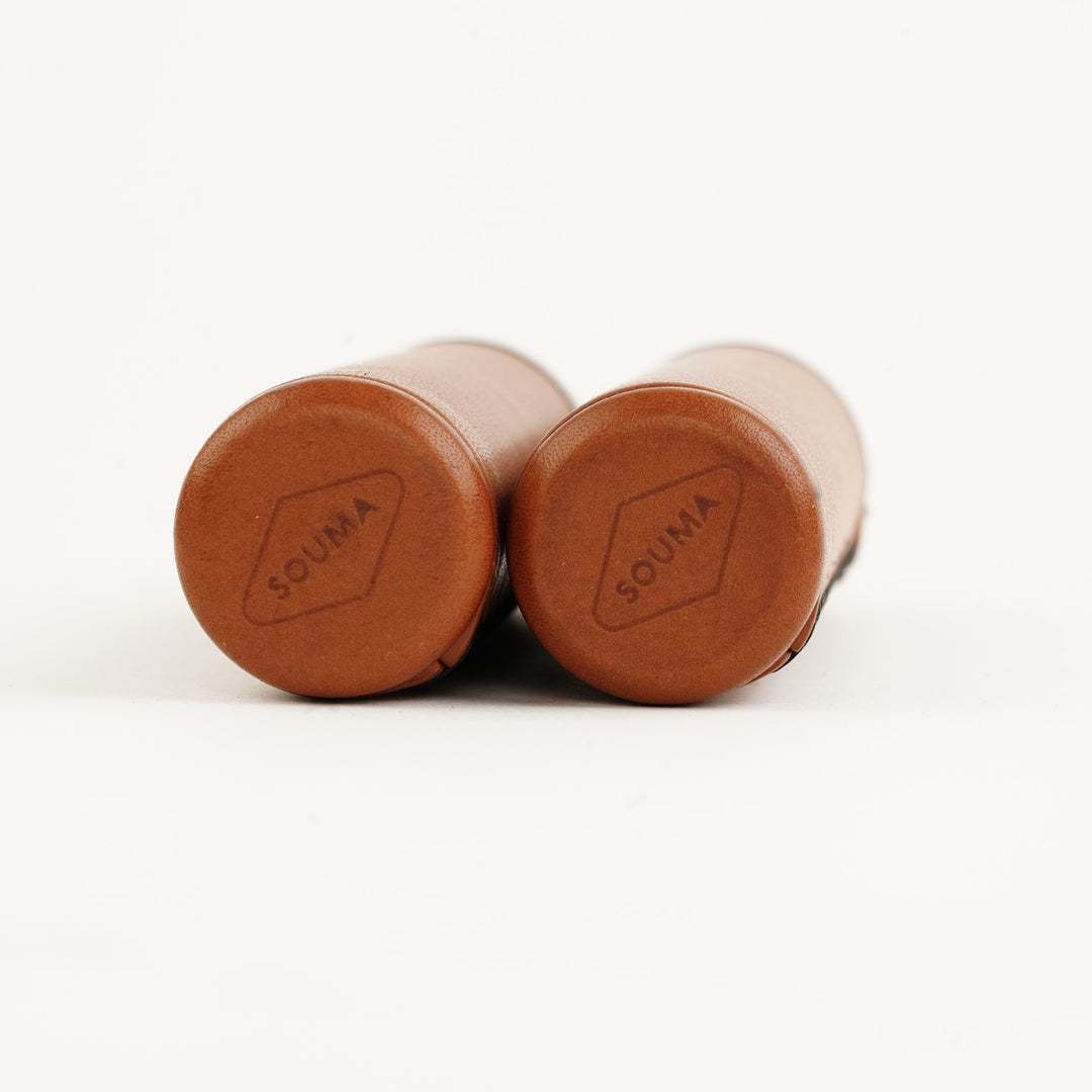 two honey leather grips front detail