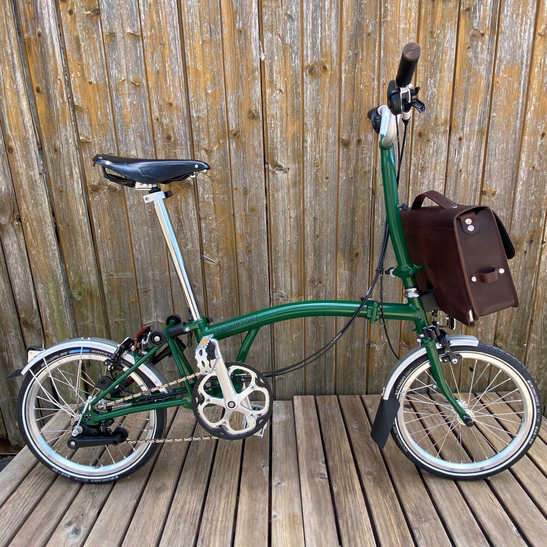 Brompton Bag / Leather Briefcase Souma Leather brown on green Brompton