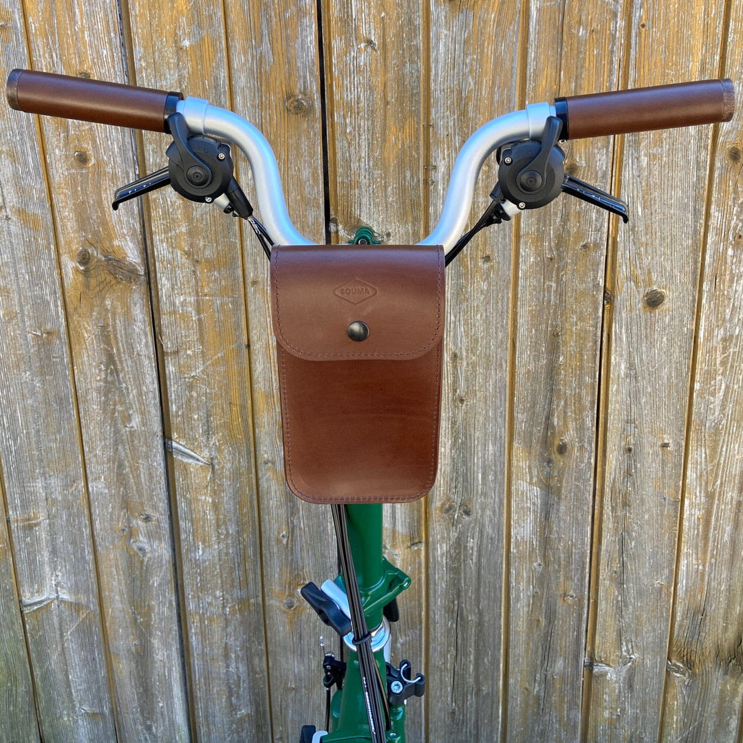 Brompton Leather Handlebar Bag - Large Souma Leather  brown on green brompton