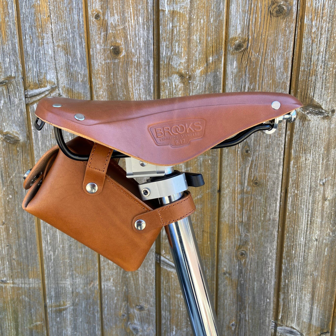 Leather Saddle Bag for Bicycles and Brompton bicycle Souma Leather honey color side view, Normal size