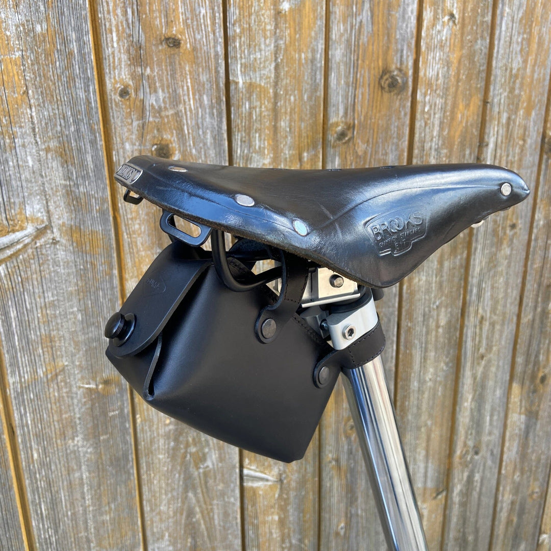 Leather Saddle Bag for Bicycles and Brompton bicycle Souma Leather Black Normal Black snaps