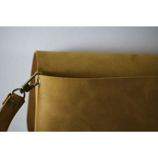 Simple Satchel "TOPAZ" Souma Leather 